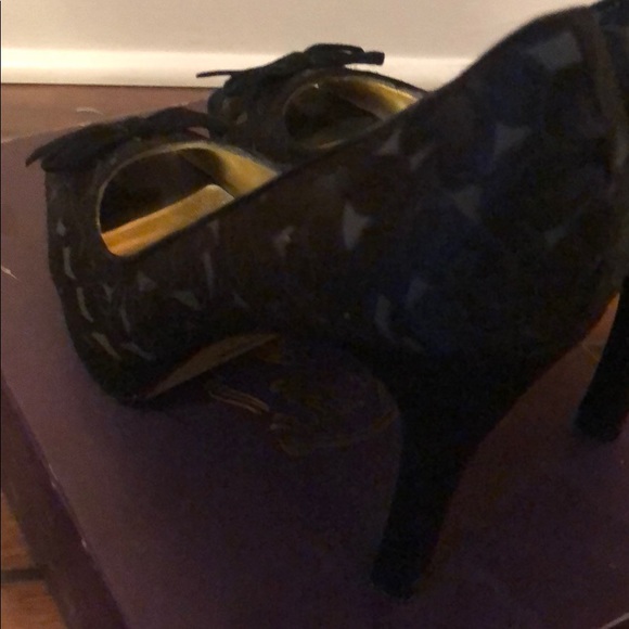 Peep toe black heel - Picture 3 of 3